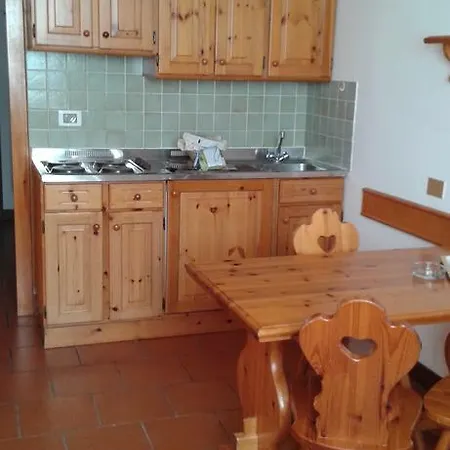 Cervinia Due شقة فندقية *